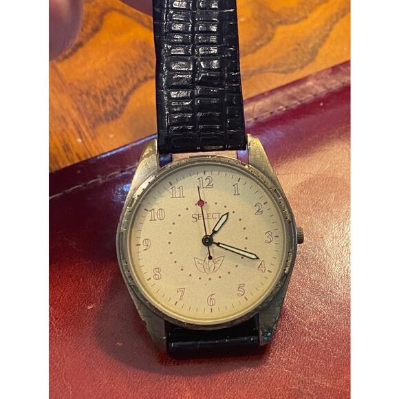 VTG Select Brand Women's Watch, Brass Case, Large 36mm Case - Picture 3 of 3